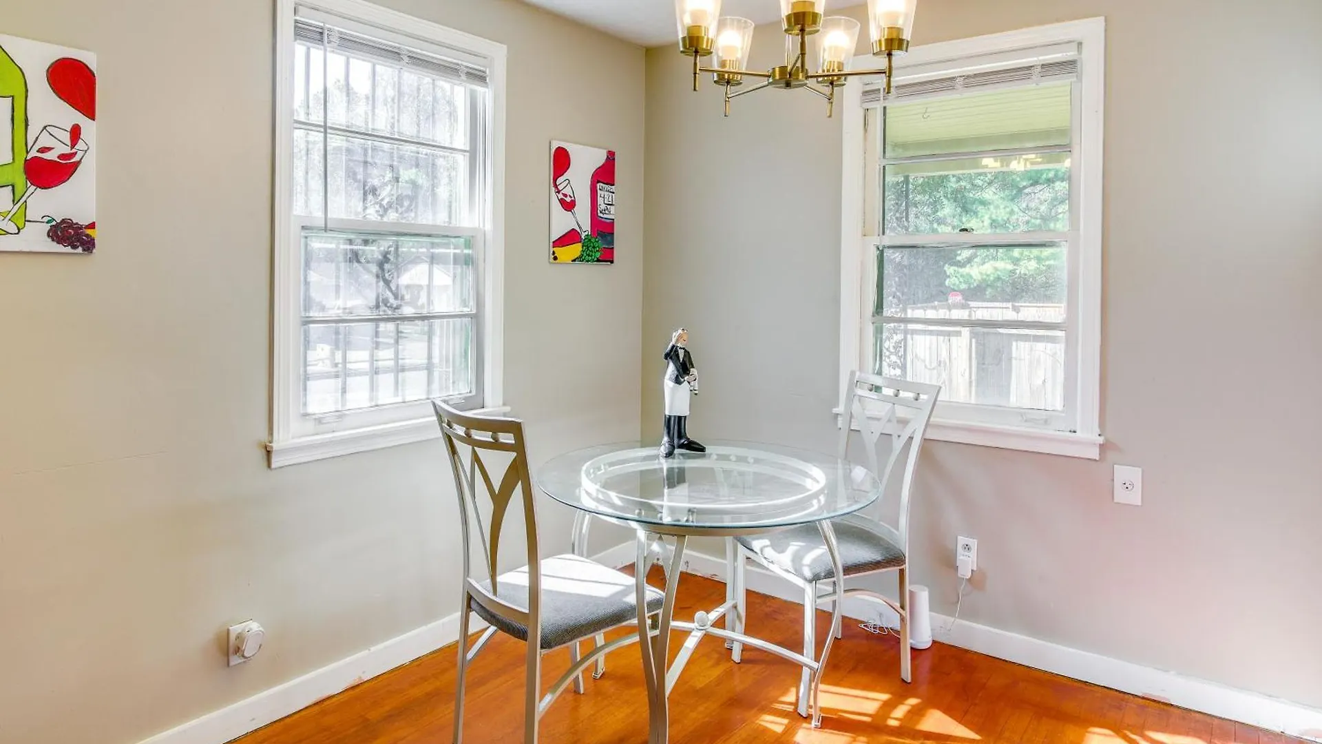 Cozy Memphis Vacation Rental Near Beale Street! United States